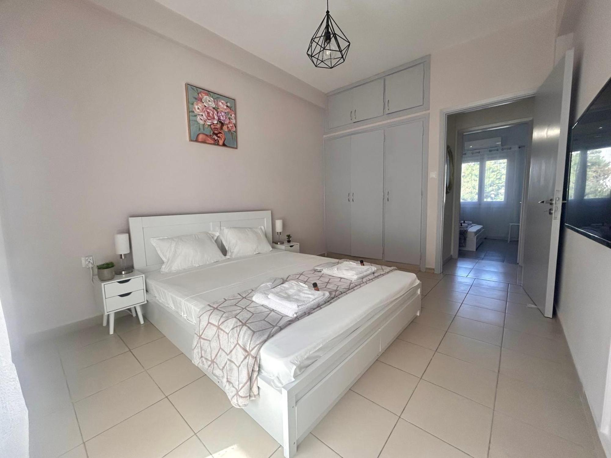 Aktis Apartment 3 Near Airport Artemida  Zewnętrze zdjęcie