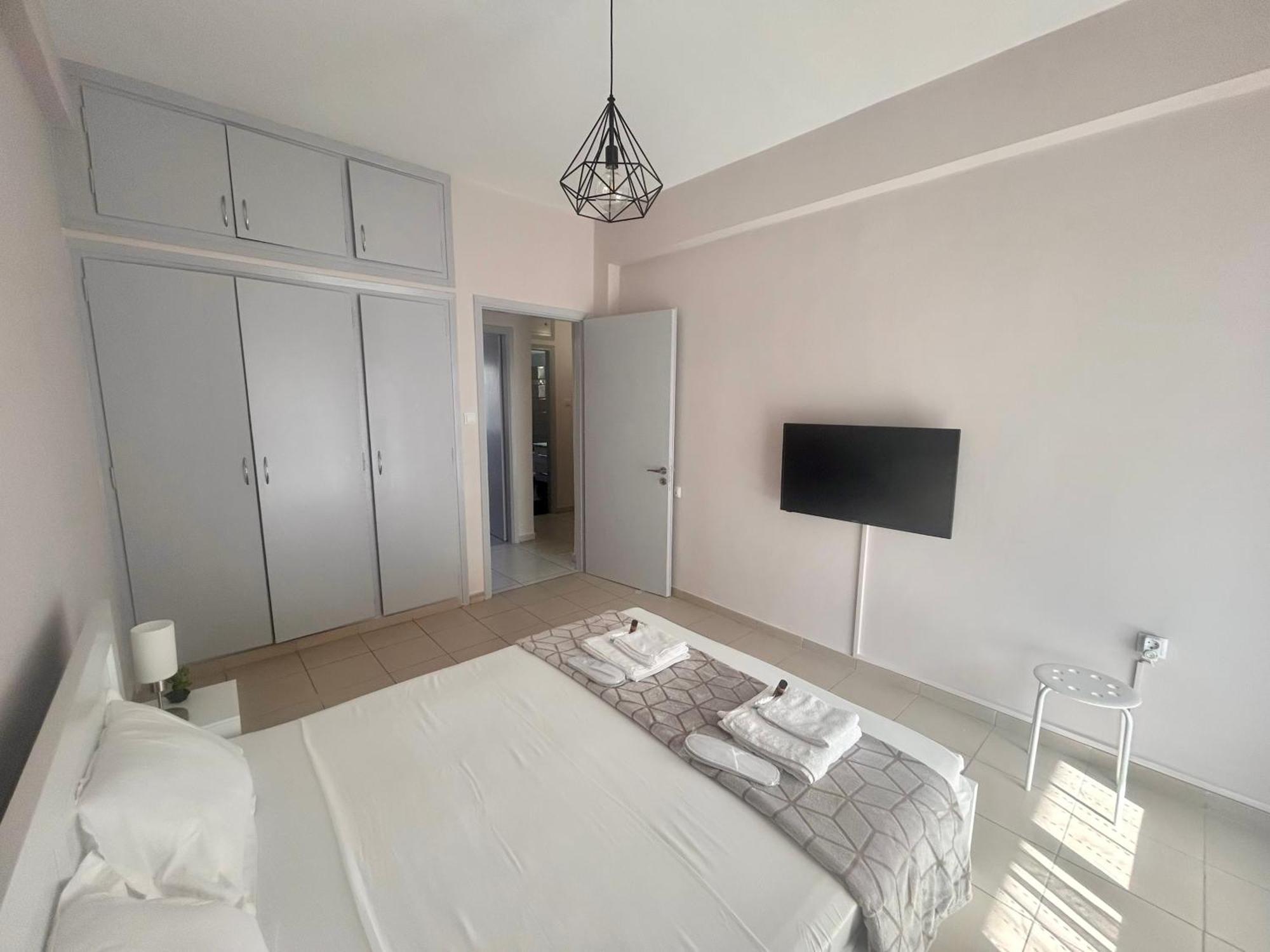 Aktis Apartment 3 Near Airport Artemida  Zewnętrze zdjęcie