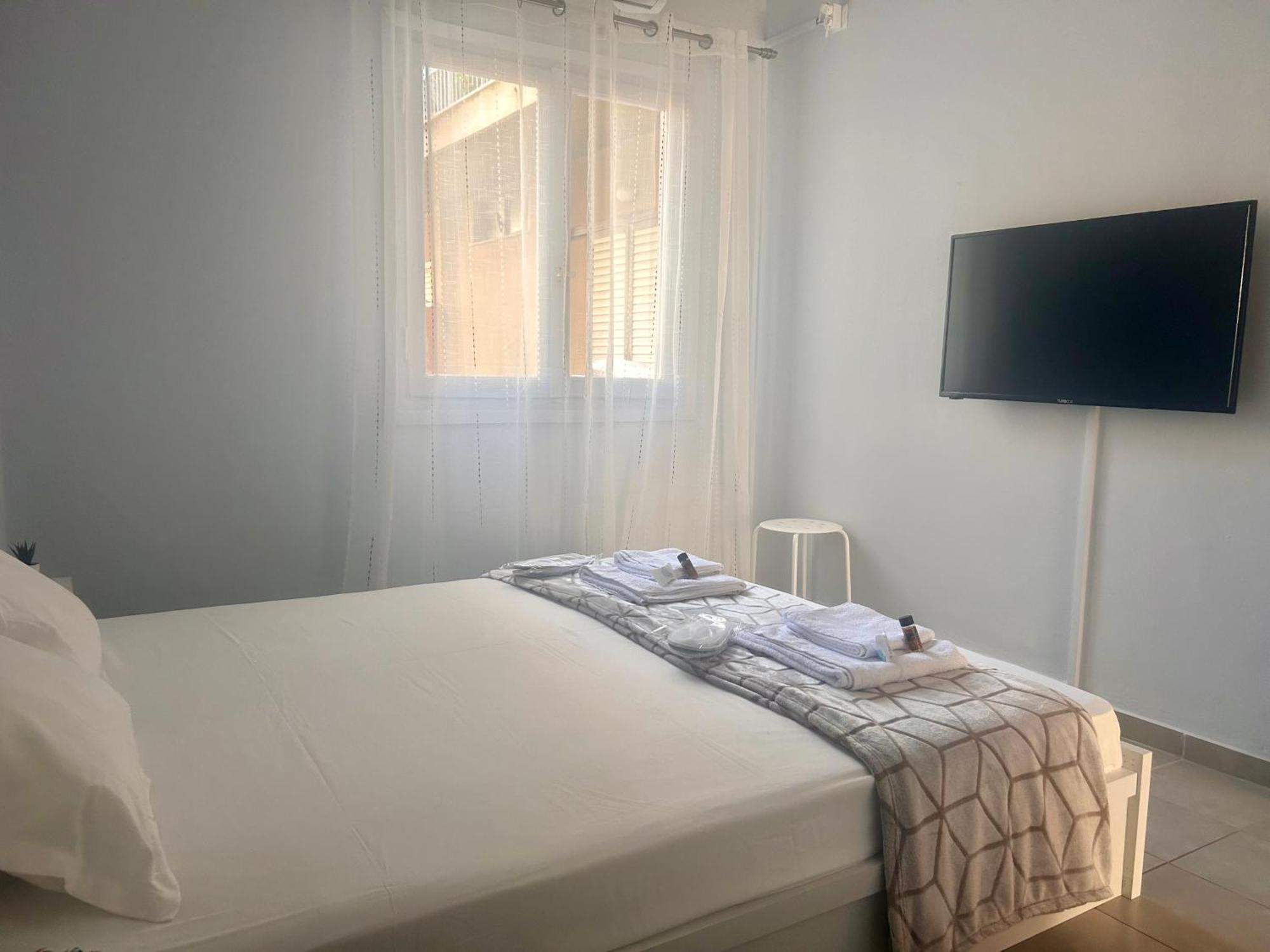 Aktis Apartment 3 Near Airport Artemida  Zewnętrze zdjęcie