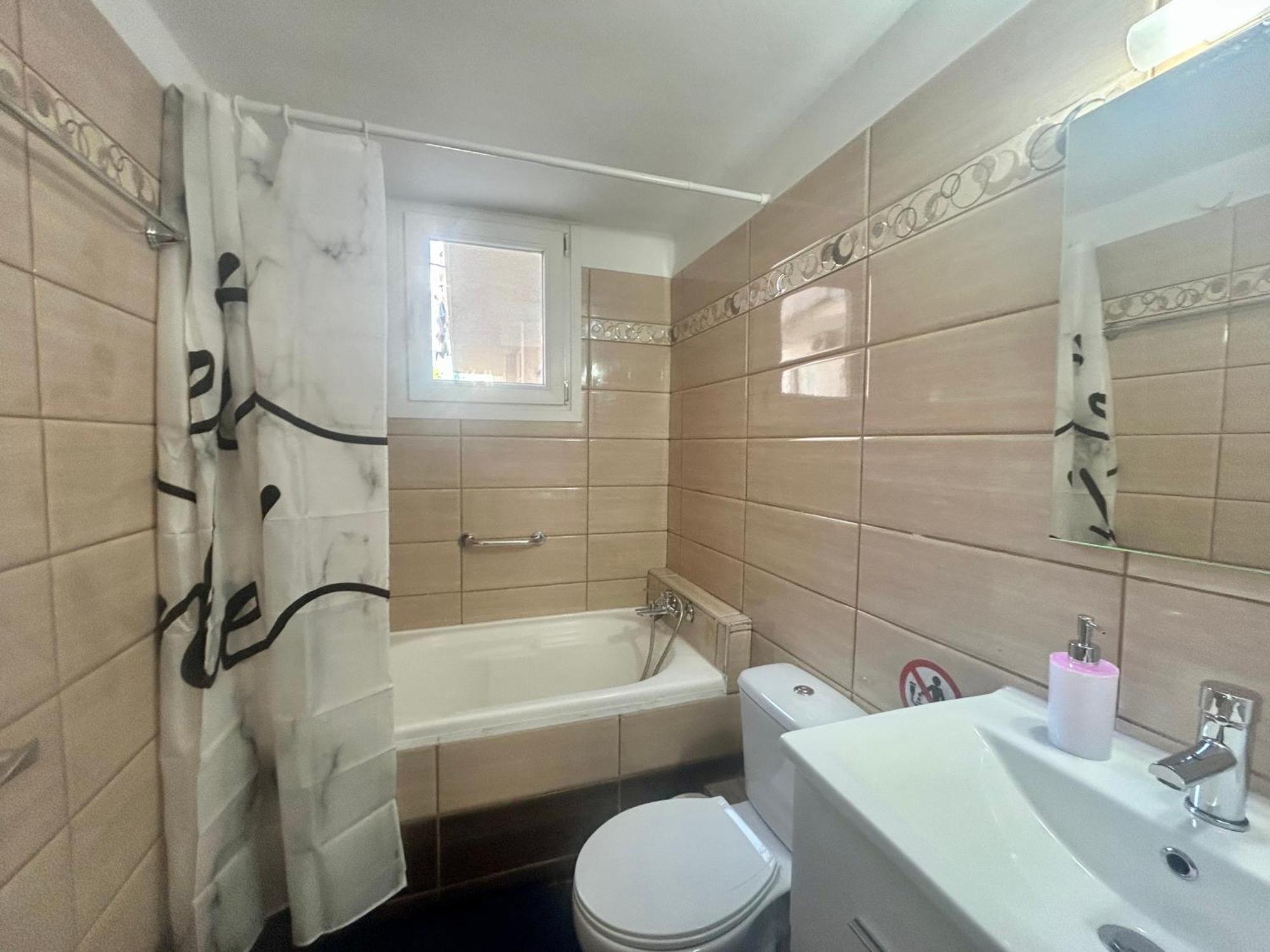 Aktis Apartment 3 Near Airport Artemida  Zewnętrze zdjęcie
